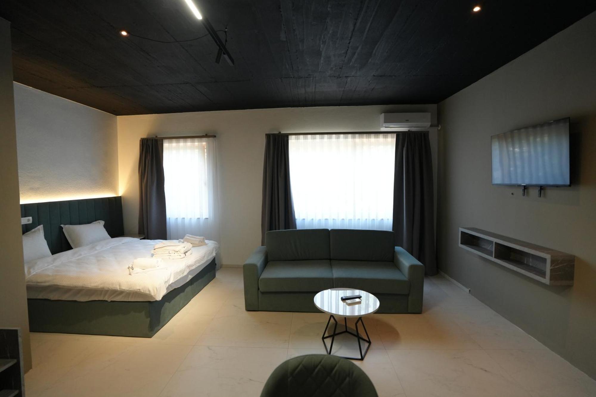 Biond Hotel Prizren Cameră foto