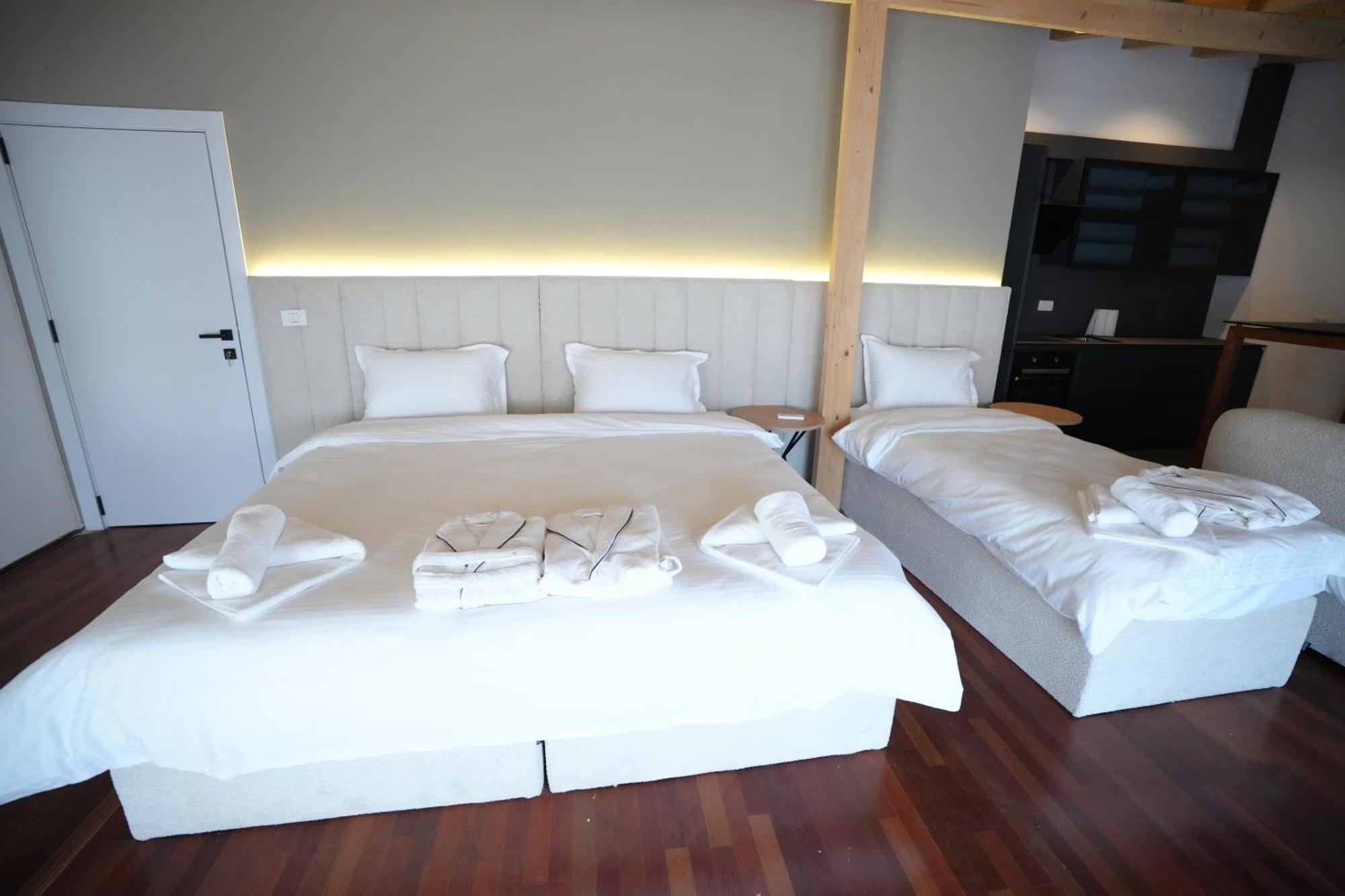 Biond Hotel Prizren Exterior foto
