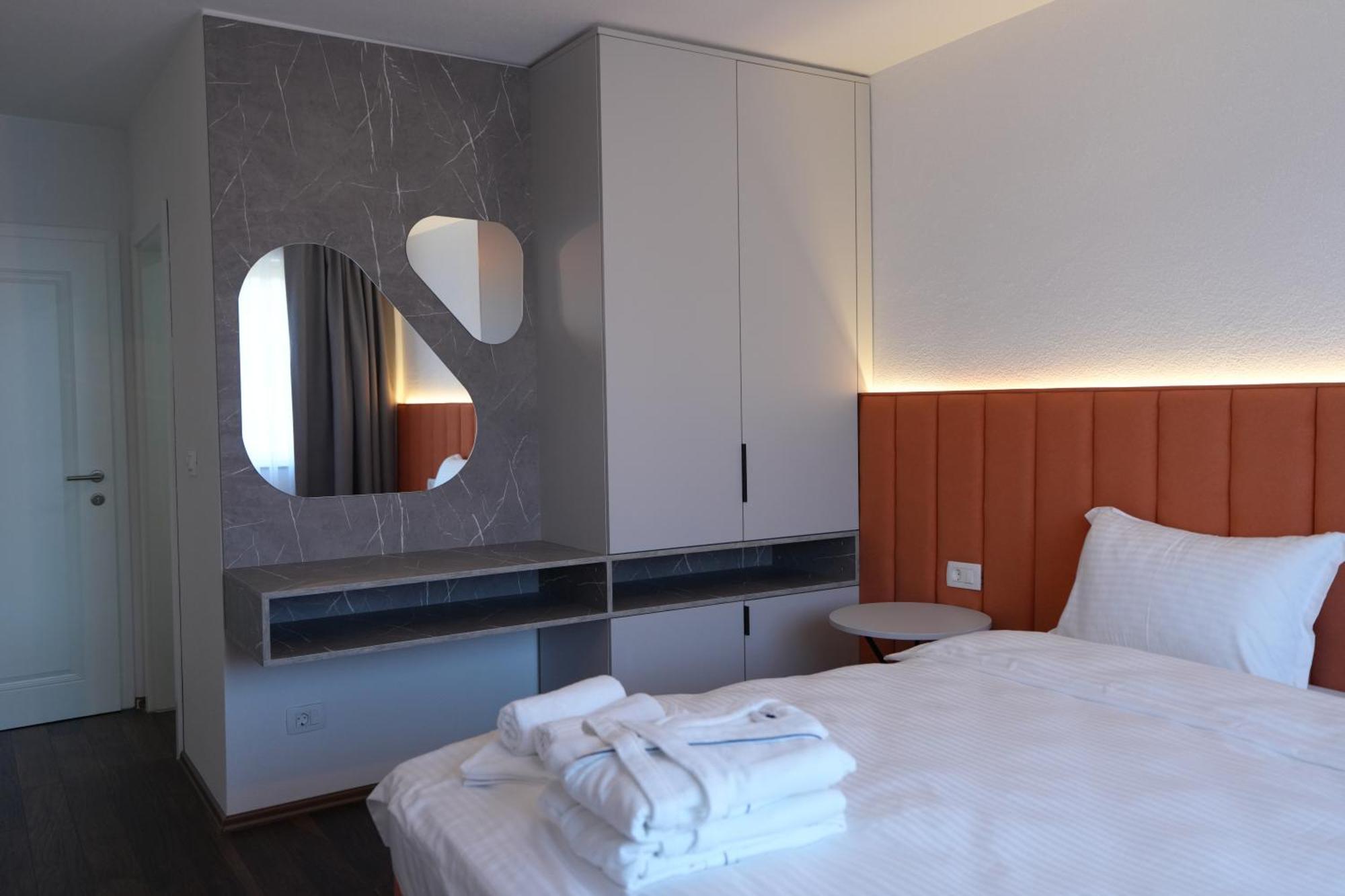 Biond Hotel Prizren Exterior foto